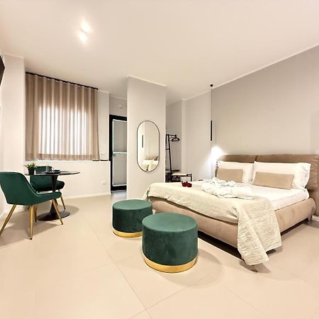 Luxury Apartment - Suite Cavour Bari Exteriör bild